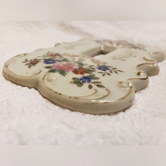 Vintage Switch Plate Cover, Made in Japan Porcelain Shabby Chic Wall Decor - Picture 7 of 9